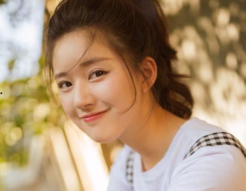 爱豆吃瓜娱乐酱赵露思,爱豆吃瓜娱乐酱，揭秘娱乐圈幕后故事